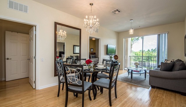 Condo w/all the comforts of home! Perfect for family groups *Sleeps 8*