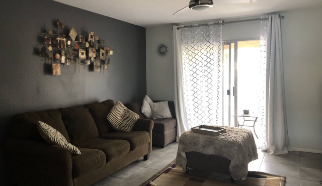 Condo with 360 degree views of Palm Springs mountains