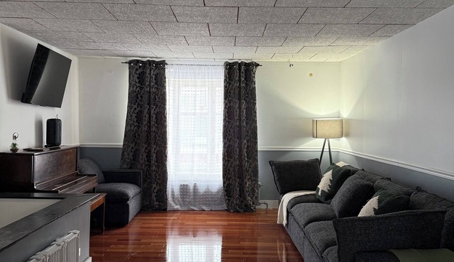 Condo with beautiful view of the Château Frontenac.