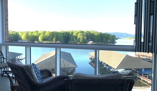 Condo with great Lake views. Come stay with us on your vacation ￼