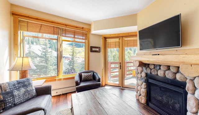 Condo with ski view, hot tub, tennis, & fitness room - walk to lifts