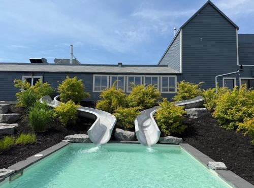 Condos Vacances MSA 2CH - incluant piscine et spas extérieurs OUVERTS À L'ANNÉE!