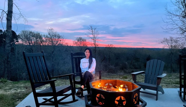 Conestoga Glamping Wagon w/Patio, Fire Pit & Grill overlooking Wildlife Reserve