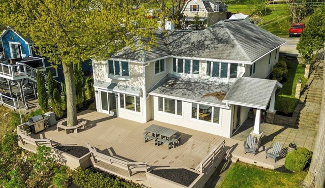 Conesus Lakefront| Dock | Modern Amenities