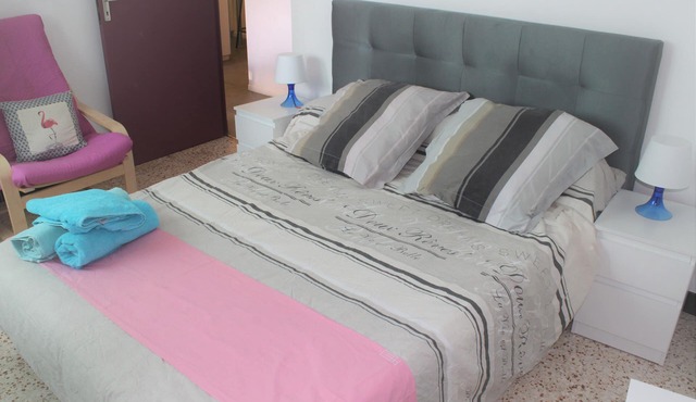 Confortable P2 Avec Garage Centre Calme