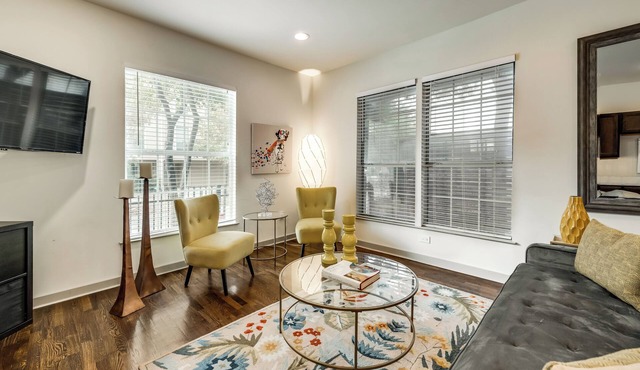 Congress Cottage: Enjoyable 3-bedroom house with AC in vibrant Dallas
