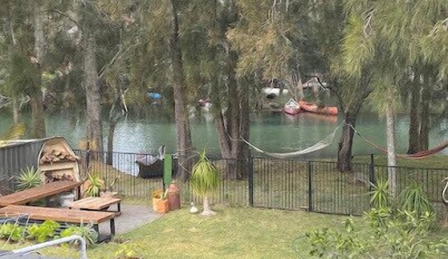 Conjola Inn-Let - with SUP's canoe & bikes for two.