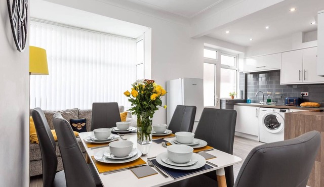 Connaught House | Wi-Fi, Parking, Contractors