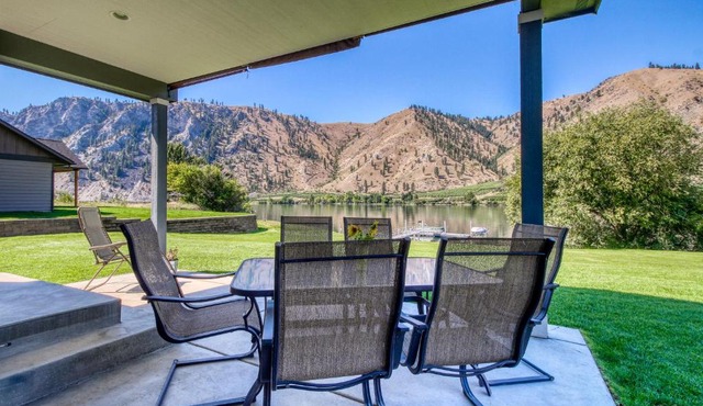 Connect with the Columbia