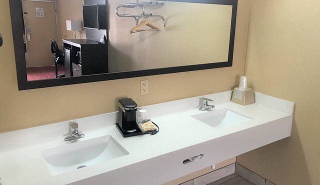 Conner Hill Motor Lodge