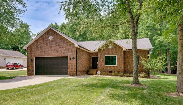 Conover Vacation Home w/ Private Pool + Gas Grill