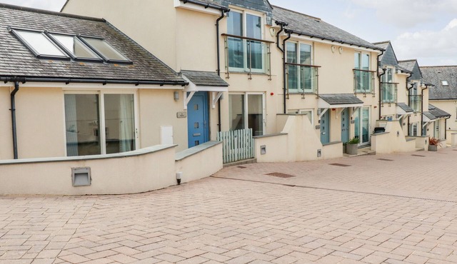 CONSTANTINE BAY COTTAGE, pet friendly in Constantine Bay