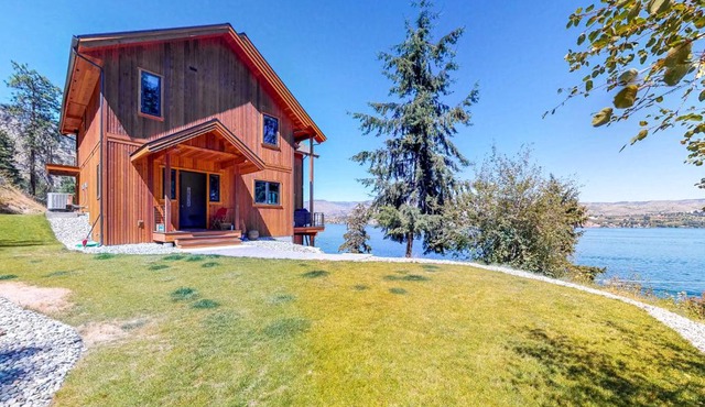 Constellations Lake House at Chelan