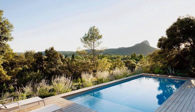 Contemporary villa with private pool and panoramic views of Pic Saint-Loup