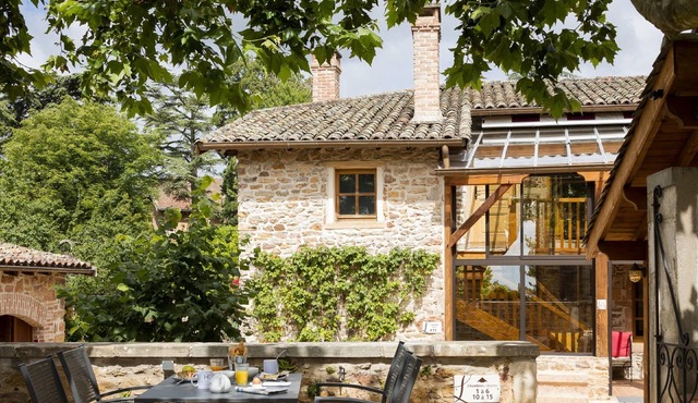 Contact Hôtels Le Savigny & Spa