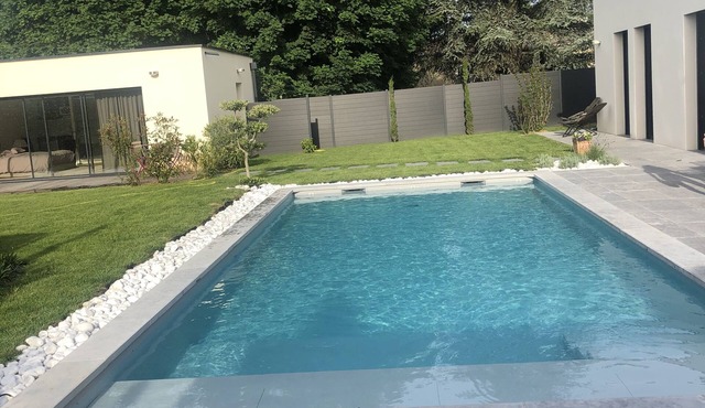 Contemporary house ST DIDIER AU MONT D'OR