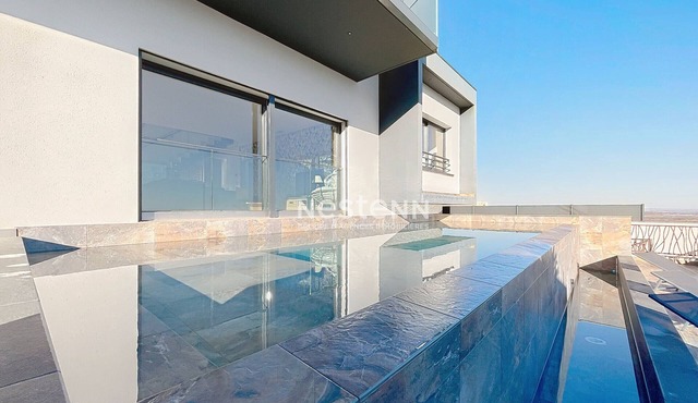 Contemporary villa with private infinity pool