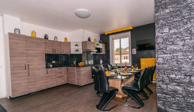 Contemporary Chic Apartment