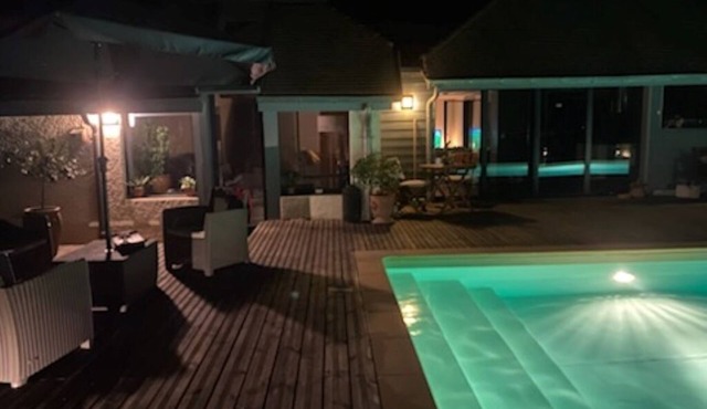 Contemporaine sur les Côteaux de Jurançon au Coeur de la Nature