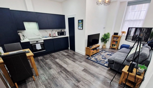 Contemporary 1 Bed Apartment, In Central Buxton