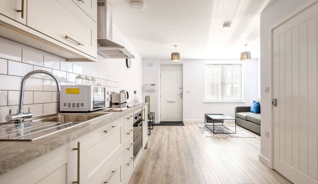 Contemporary 1 Bedroom Home in York