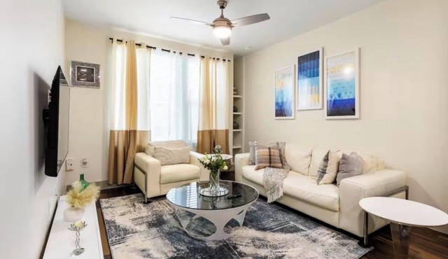 Contemporary 1BR Haven, Sleek & Peaceful