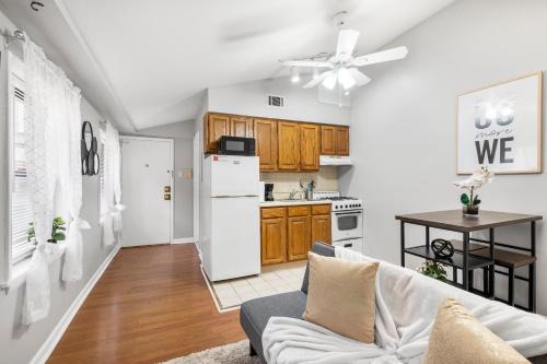 Contemporary 1br Urban Retreat