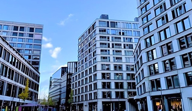 CONTEMPORARY 2-BEDROOM APARTMENT IN SOUGHT-AFTER ZURICH'S EUROPAALEE