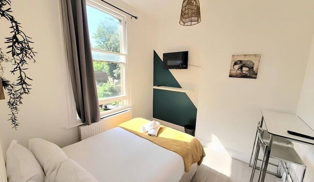 Contemporary 2 bedroom apartment