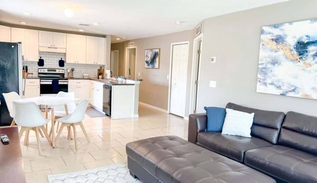 🏡 Contemporary 3 Bedroom Home | Dade City, FL