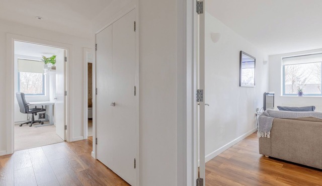 Contemporary 3BD Flat, Close to Regents Canal