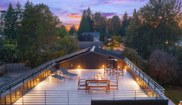 Contemporary 4-bedroom house in lovely Seattle