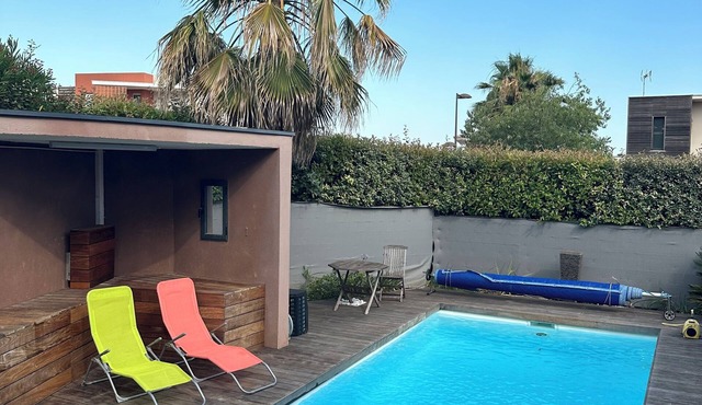 Contemporary air-conditioned villa with heated pool