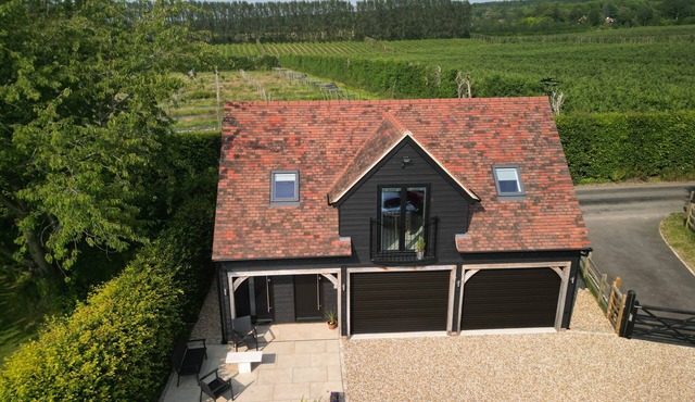 Contemporary apartment bordering orchards and vineyards in the Garden of England