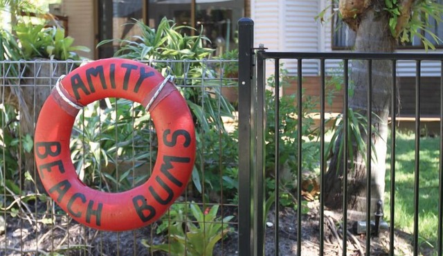 Contemporary BeachHouse with Bush Outlook