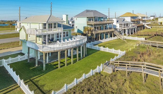 Contemporary Beachfront Home w/2 Decks, Fenced Yard, Private Walkover