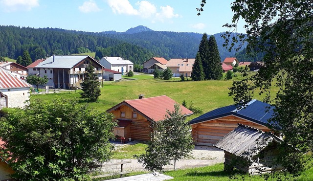 | Contemporary, bright and spacious lodge. Meublé de tourisme *, eco-gite |