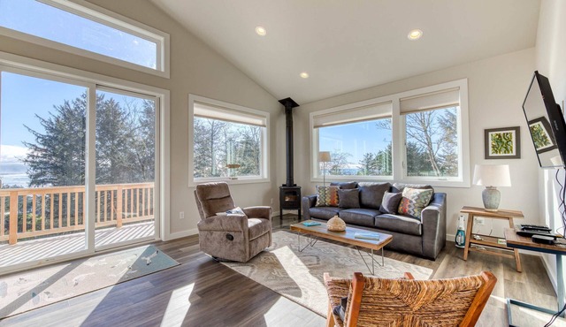 Contemporary built dog friendly house with partial ocean views