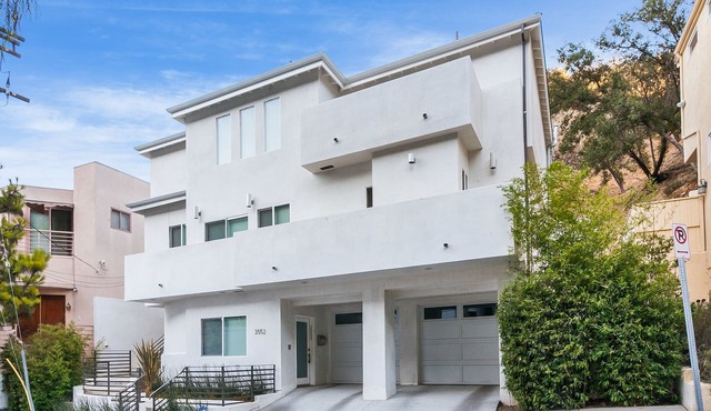 Contemporary Clean Luxury Museum Style Retreat with modern amenities