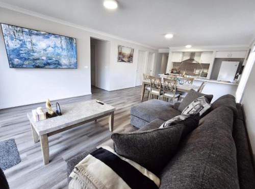 Contemporary Coastal Retreat