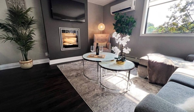 Contemporary Comfort | Centrally Located Gem