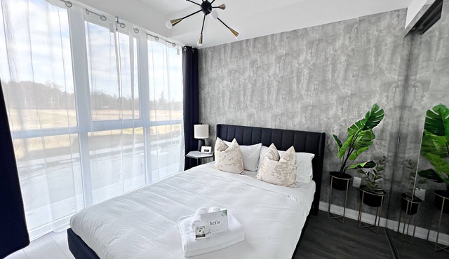 Contemporary Condo At Friday Harbour Resort!