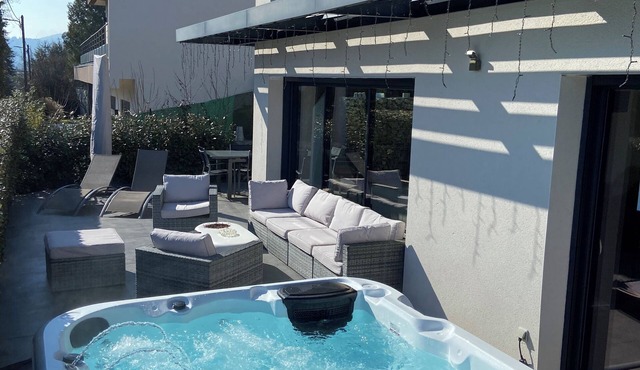 Contemporary design villa with view of Lake Annecy