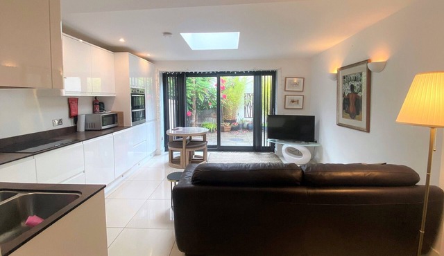 Contemporary Eco-Home near Bristol Harbourside