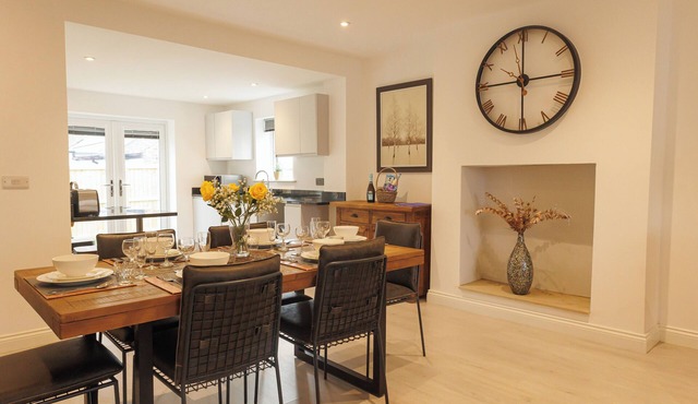 Contemporary & elegant, 3-bedroom house a short walk from Harrogate's center.