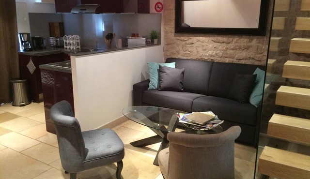 Contemporary studio in old barn renovated by architect