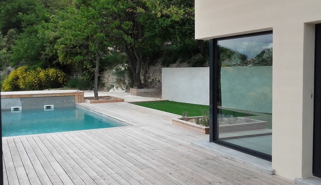 Contemporary gites with swimming pool in Drôme Provençale