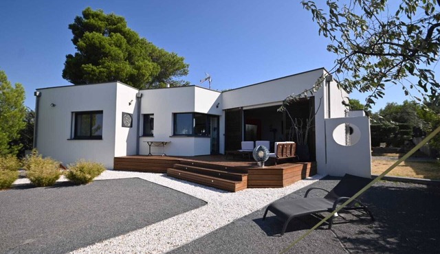 Contemporary villa with breathtaking views