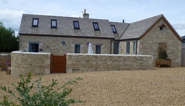 Contemporary 18th Century Barn Conversion with Gym and Games Room