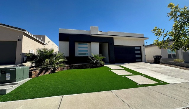 Contemporary Home in El Paso